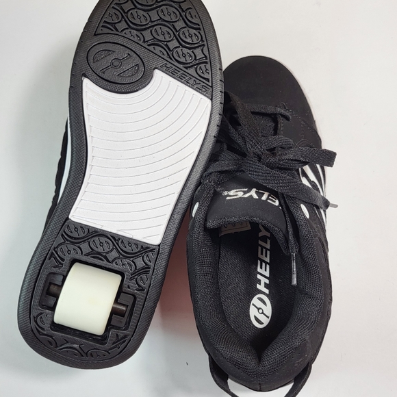 Heelys Voyager Skate Shoes Black & White Kids Size 4YTH - Picture 5 of 7